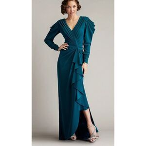 TADASHI SHOJI  WATERFALL DRAPE GOWN Size Medium NWT